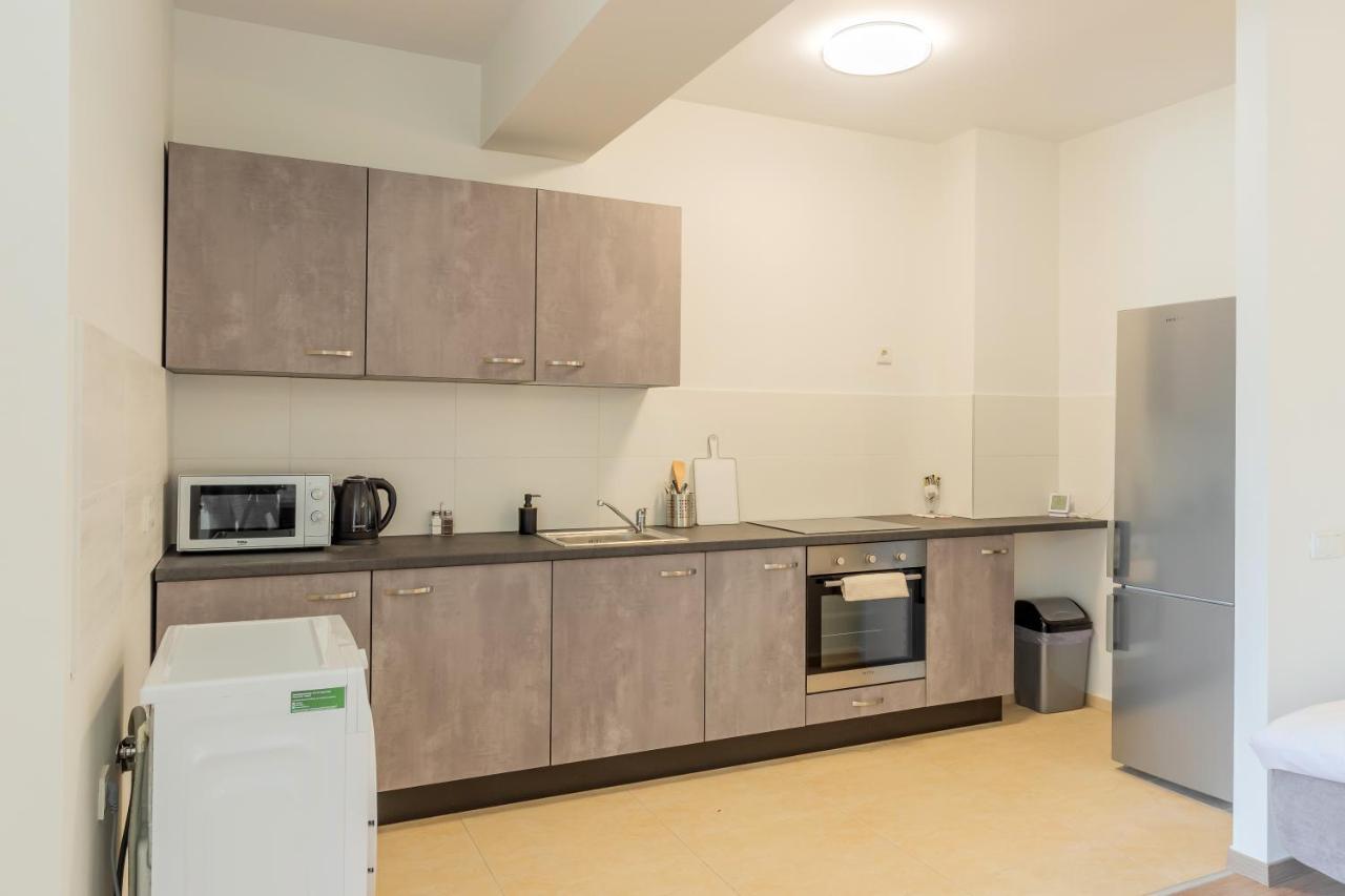 Atlas Unirii: Upscale Flats In The Heart Of Bucharest! Exterior foto
